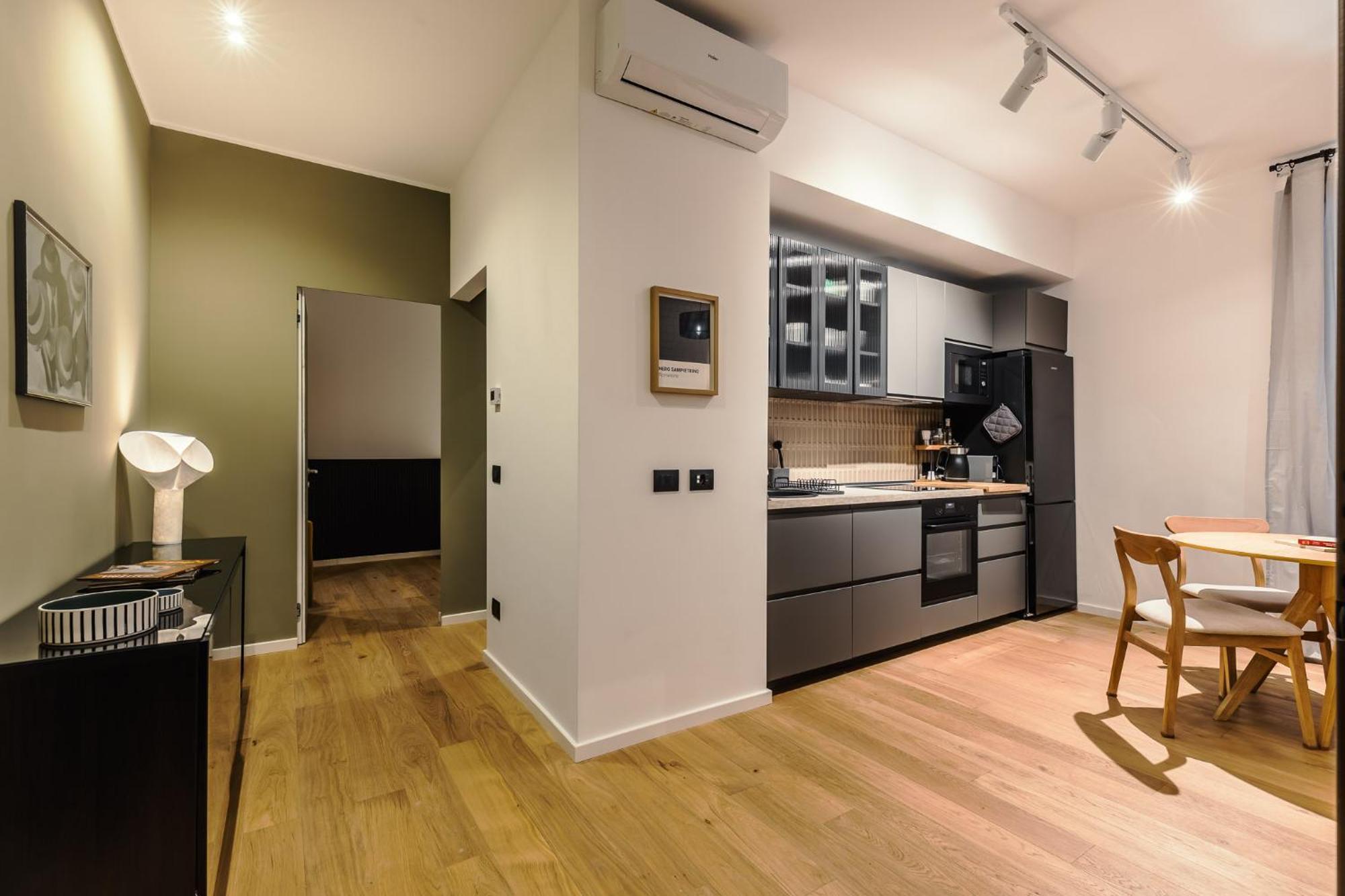 Cereate Suites Rome Bagian luar foto